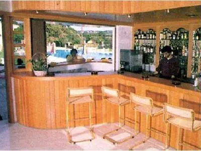 エレオナス ホテル 4*